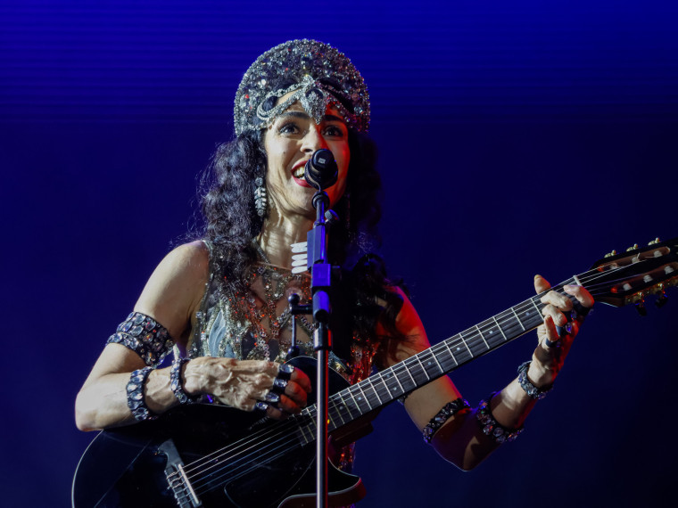 Marisa Monte se apresentou no R&eacute;veillon de Fortaleza em 2023