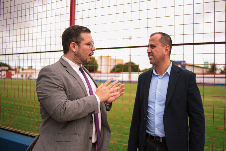 Presidente Alex Santiago e executivo de futebol Bruno Costa no Centro de Excelência Alcides Santos, no Pici