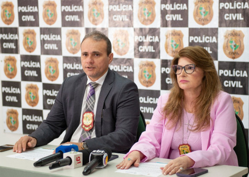 Diretor do DHPP, Ricardo Gonçalves, e a delegada-adjunta do 2º DHPP,  Higina Hissa 