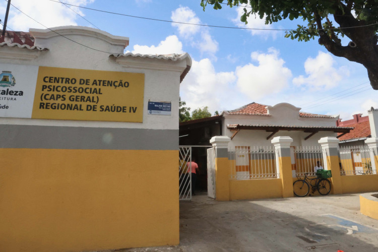 Caps Geral 4, que foi reformado, fica na avenida Major Weyne, continuação da avenida Borges de Melo, no bairro Jardim América