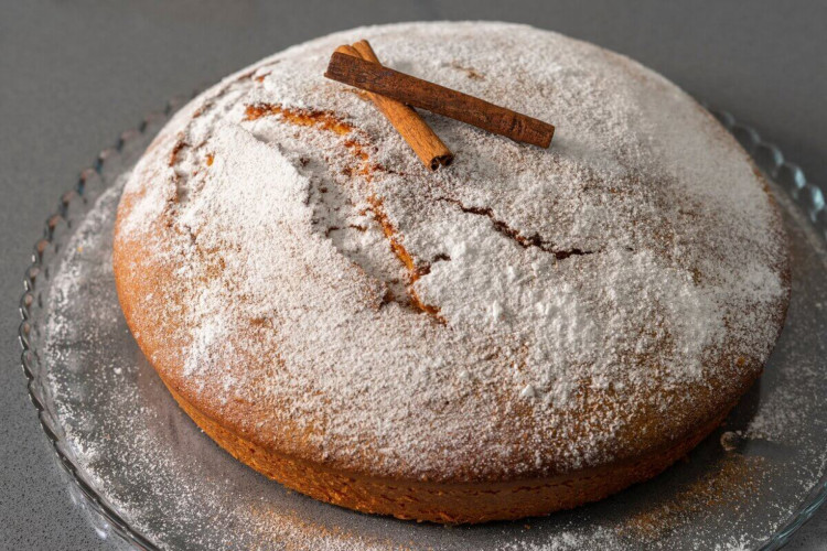 Bolo de canela (Imagem: Miguel Nieto | Shutterstock)