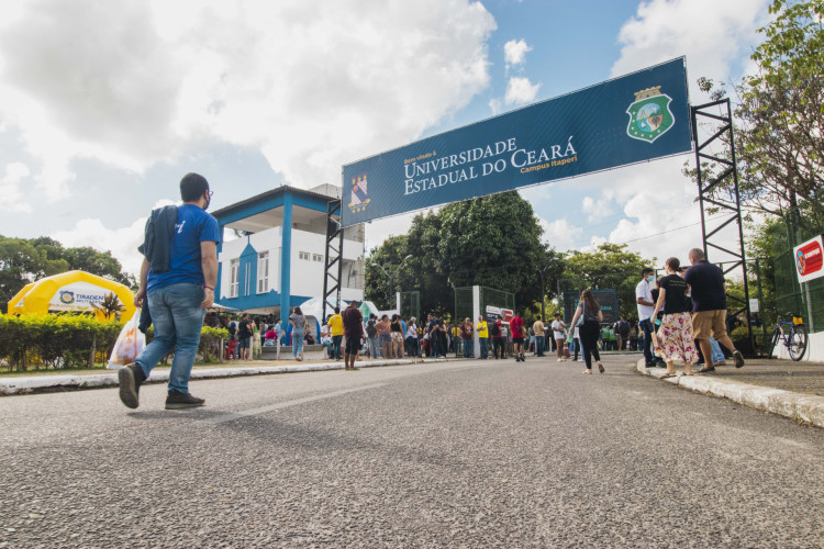 Fachada da Universidade Estadual do Ceará (Uece), campus Itaperi em Fortaleza