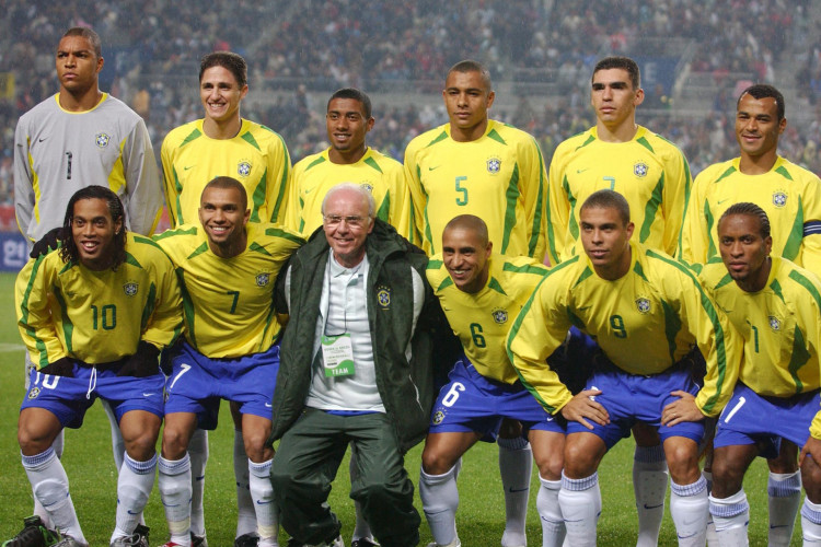 Zagallo também foi técnico interino da Seleção Brasileira em novembro de 2002, após o penta