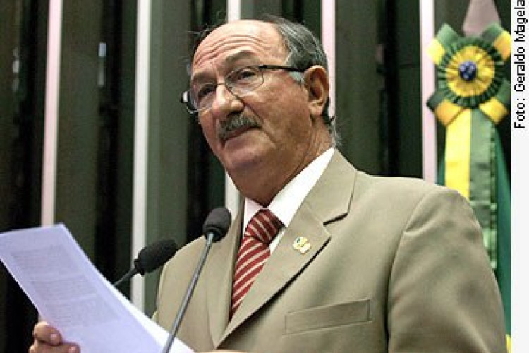 Flávio Torres assume PDT e afirma querer ter 