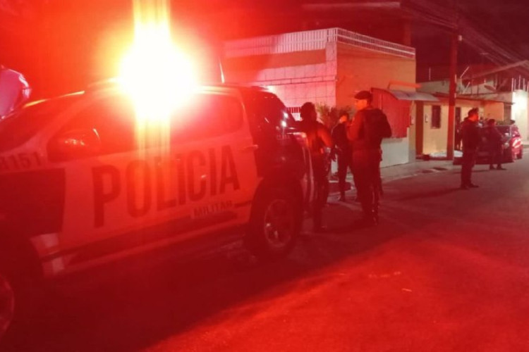 Casal foi morto a tiros no Quintino Cunha