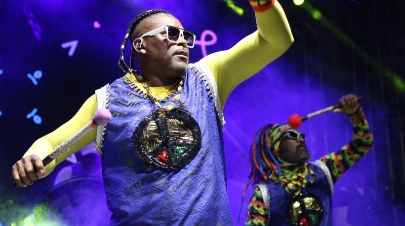 Olodum encerra programa&ccedil;&atilde;o do Carnaval 2026 de Fortaleza com apresenta&ccedil;&atilde;o no Aterrinho da Praia de Iracema. (Foto: Fernanda Barros/O POVO)