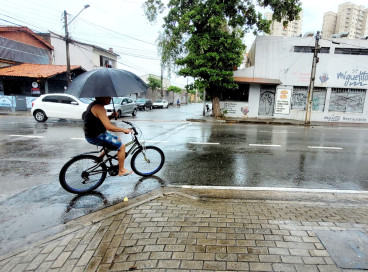Neste sábado, Fortaleza também registrou chuvas durante a tarde 
