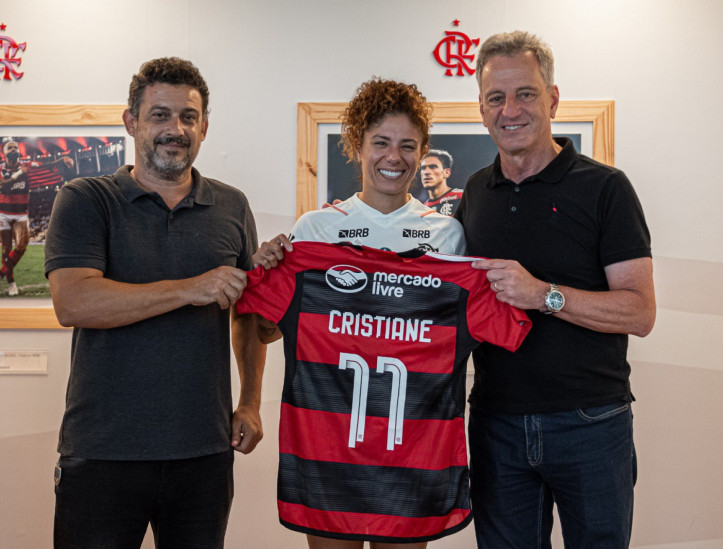 Atacante Cristiane jogará pelo Flamengo em 2024 