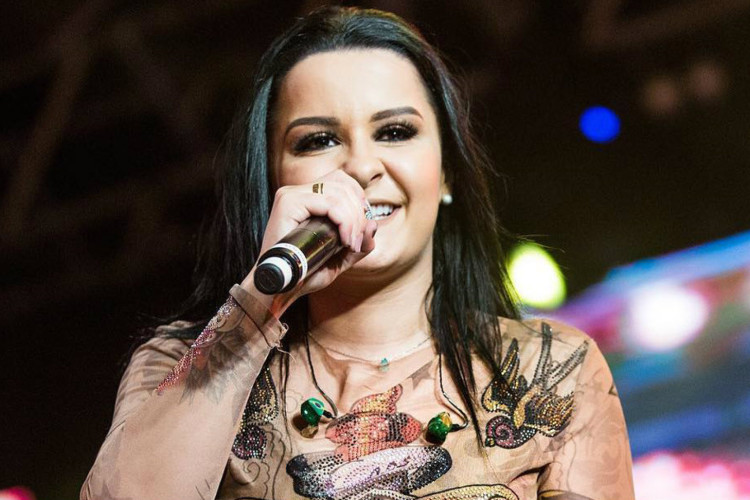 Maraísa, da dupla com Maiara, sofreu acidente em piscina em Alagoas