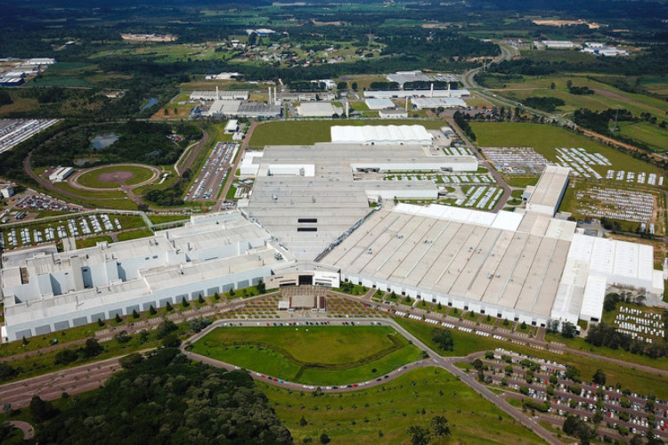 A unidade foi inaugurada em 1999 com a produ&ccedil;&atilde;o do Audi A3; em 2003 houve o lan&ccedil;amento do Fox 