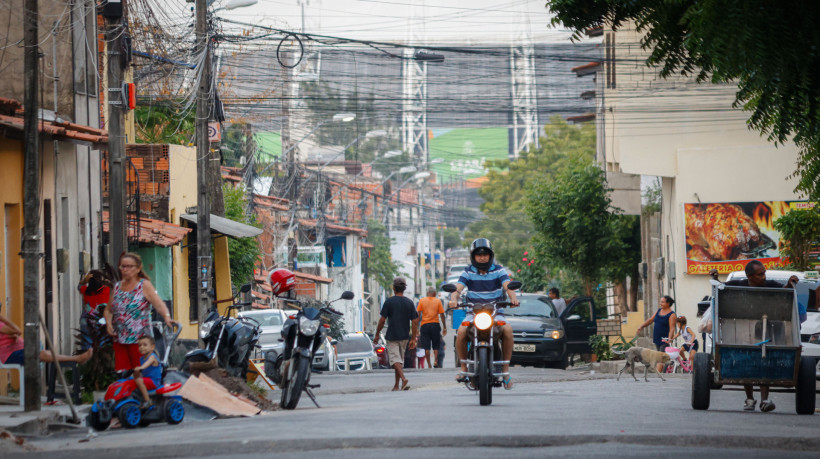 Imagem de apoio ilustrativo: favela no bairro barroso, em Fortaleza