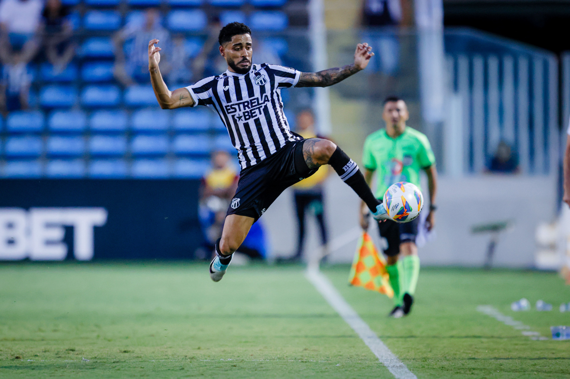 Matheus Bahia é um dos destaques do Alvinegro (Foto: AURÉLIO ALVES)