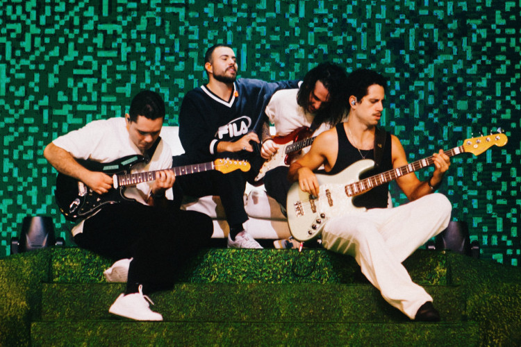 Banda mineira Lagum toca sucessos da carreira na turnê 