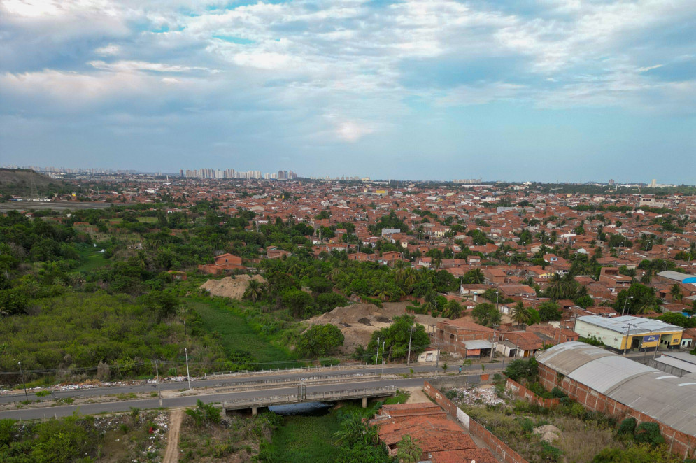 Braço do rio Cocó que corta trecho do Conjunto Palmeiras