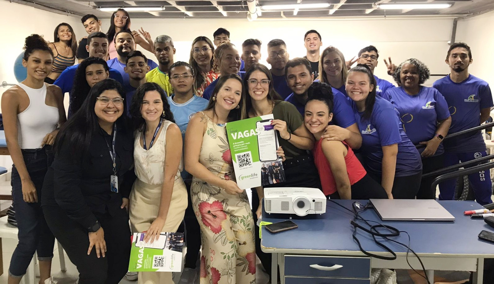 No início do curso, o aluno faz a disciplina de "Planejamento de Carreira" e no final, a de "Posicionamento Profissional"