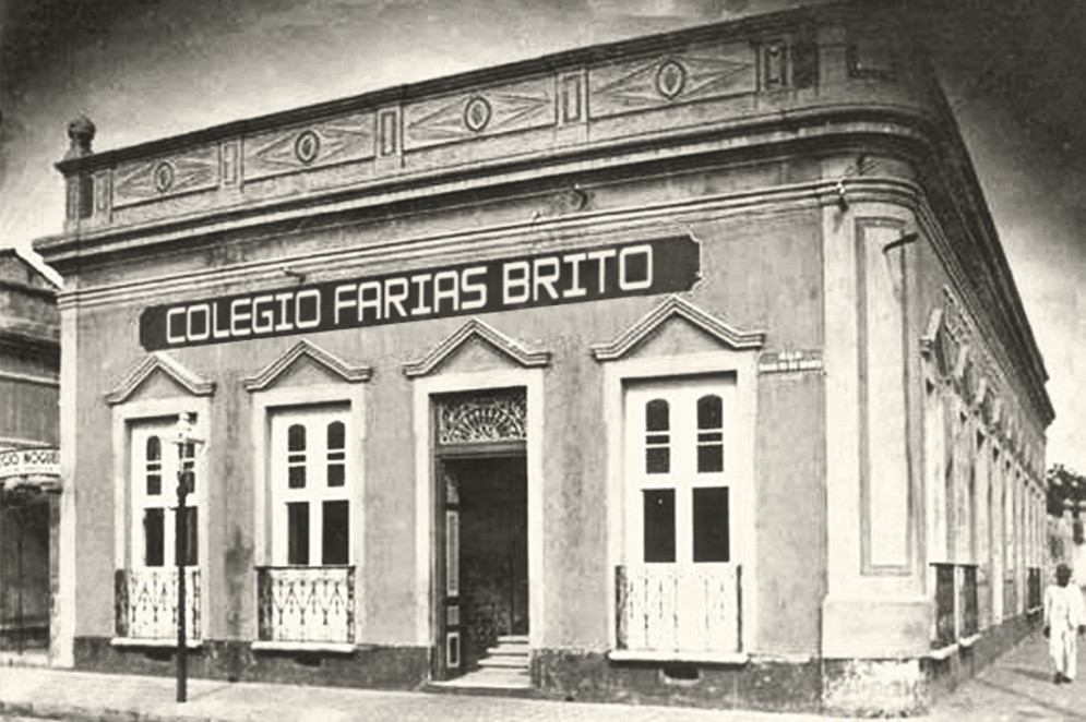 Fachada do primeiro colégio Farias Brito, em Fortaleza(Foto: Arquivo pessoal/ Tales de Sá Cavalcante)
