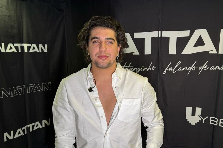 O cantor cearense Nattan cancelou dois shows no Carnaval de Salvador por problemas de saúde