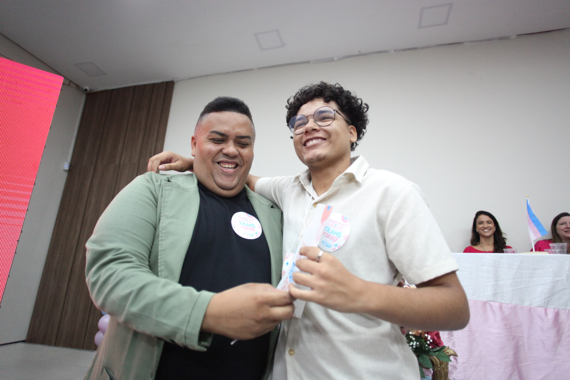 CAUCAIA, CEARÁ, BRASIL, 31.01.2024: Cerimônia de entrega das certidões de nascimento retificadas de 46 pessoas trans e travestis