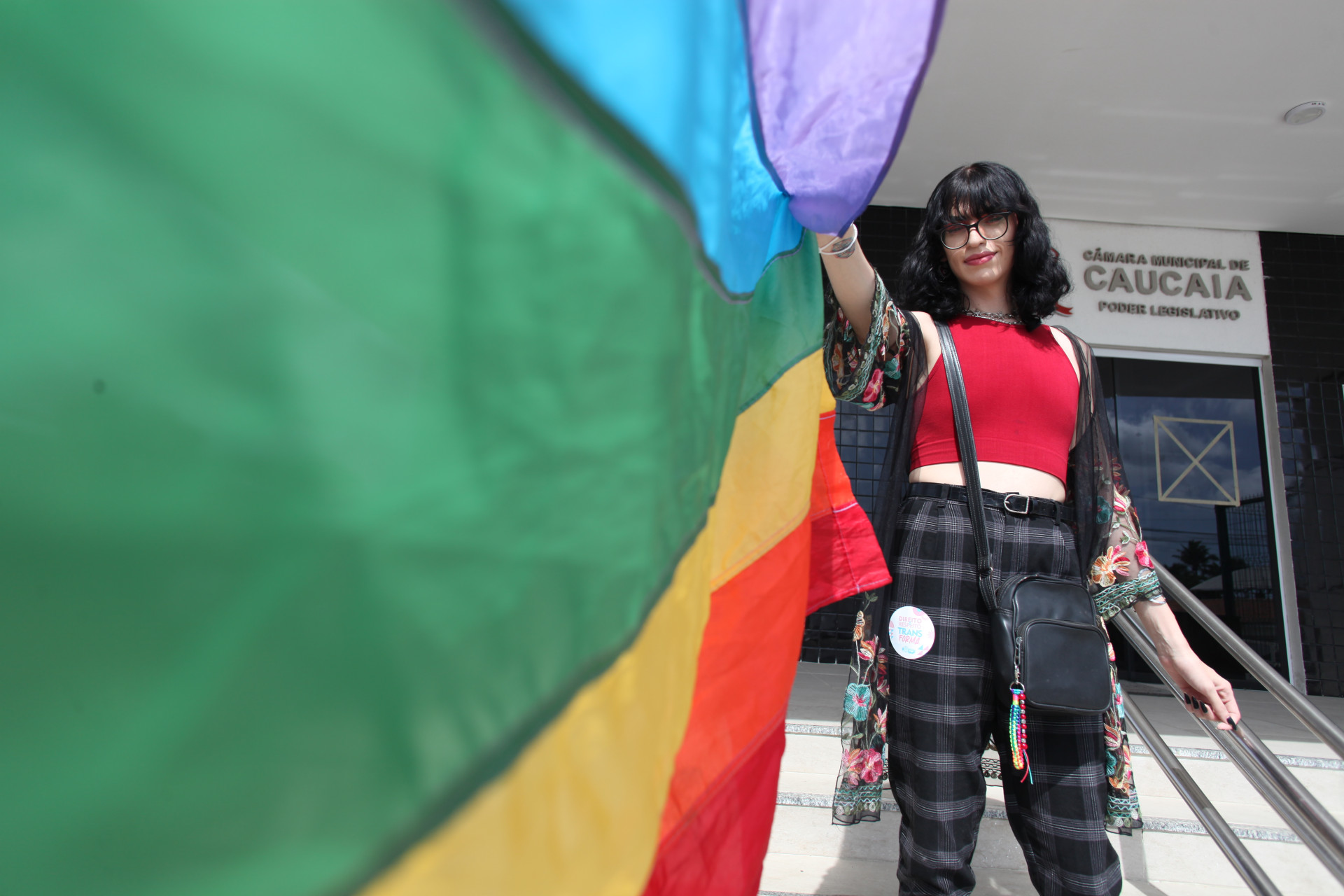 CAUCAIA, CEARÁ, BRASIL, 31.01.2024: Miles June, 27 design. Cerimônia de entrega das certidões de nascimento retificadas de 46 pessoas trans e travestis