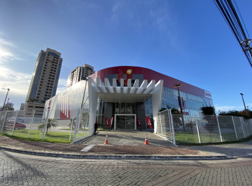 A Faculdade Uninta Fortaleza oferta o contato com o inglês do primeiro semestre até o final do curso 