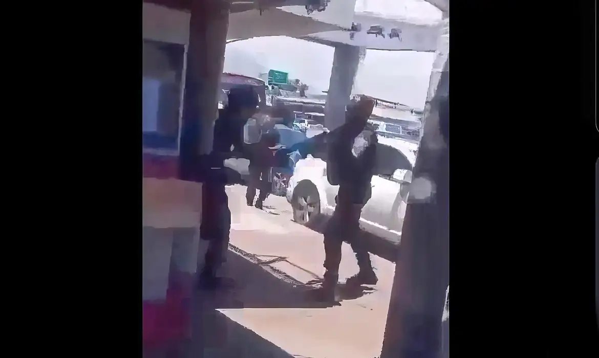 Anielle chama de "aterrorizante" vídeo de morador baleado na Maré