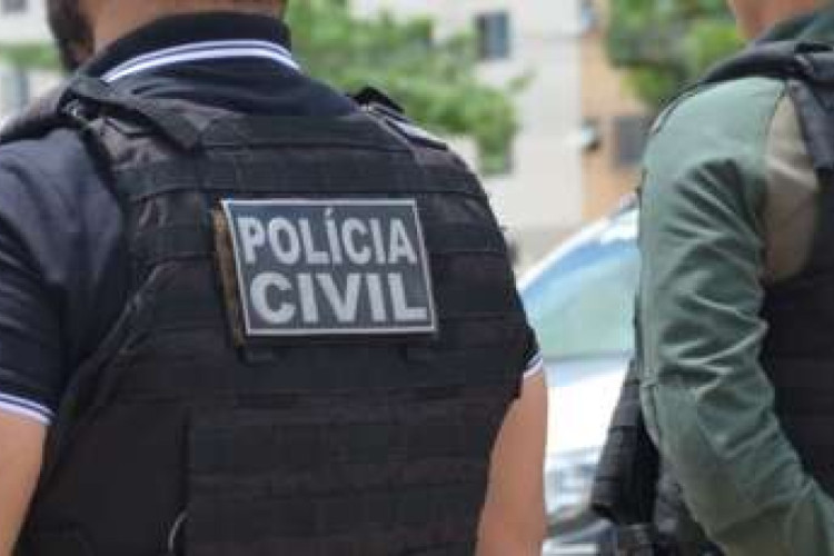 Imagem de apoio ilustrativo. Casal foi detido suspeito de permitir que os filhos pedissem esmola na cidade de Acopiara. Segundo os policiais, os suspeitos ficavam com o dinheiro arrecadado