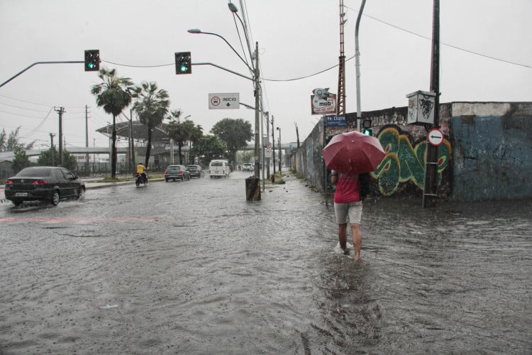 Notificação vem após um fim de semana de fortes chuvas em algumas regiões do estado, como a Ibiapaba, o Cariri, além de Fortaleza e Região Metropolitana
