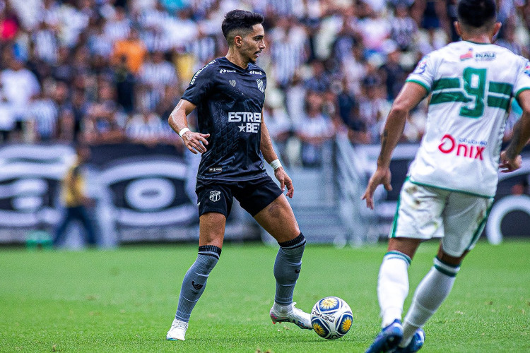 Raí Ramos no jogo Ceará x Altos, no Castelão, pela Copa do Nordeste 2024