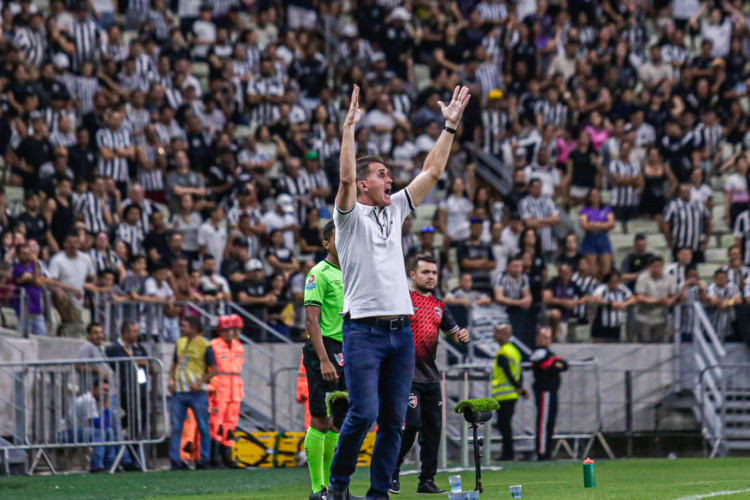 Técnico Vagner Mancini no jogo Ceará x Caucaia, no Castelão, pelo Campeonato Cearense 2024