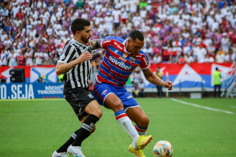 FORTALEZA, CEARÁ, BRASIL, 17-02-2024: Clássico Rei Fortaleza x Ceará pelo Campeonato Cearense no Castelão.. (Foto: Samuel Setubal)