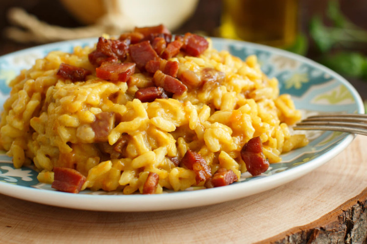Risoto com abóbora e bacon (Imagem: Katrinshine | Shutterstock)