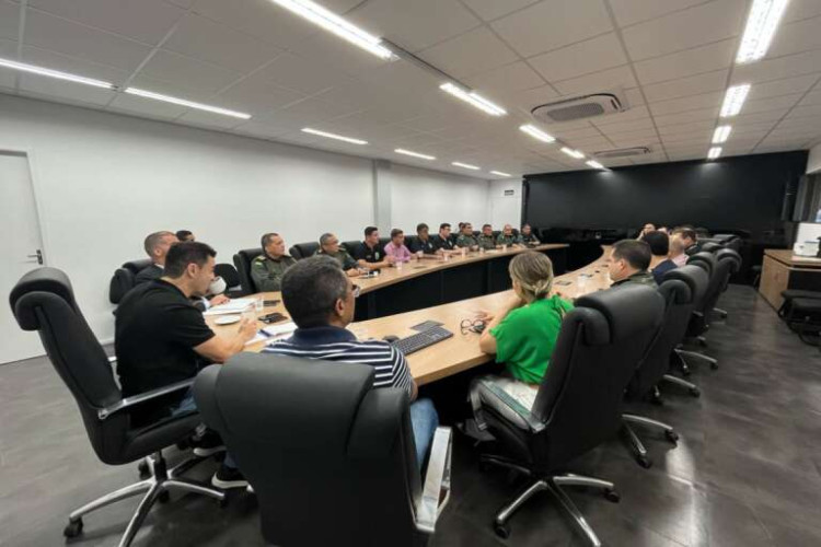 Reuniões contaram com a participação do secretário da Segurança Pública, o coronel Klênio Sávyo, comandante-geral da PMCE; o delegado geral da Polícia Civil do Estado do Ceará (PCCE), Márcio Gutierrez, entre outros