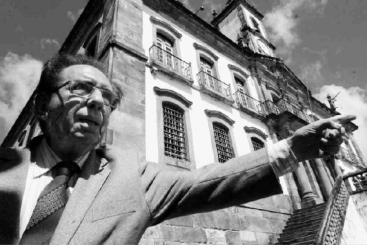 Professor, crítico literário e escritor, Rui Mourão, falece vítima de insuficiência cardíaca