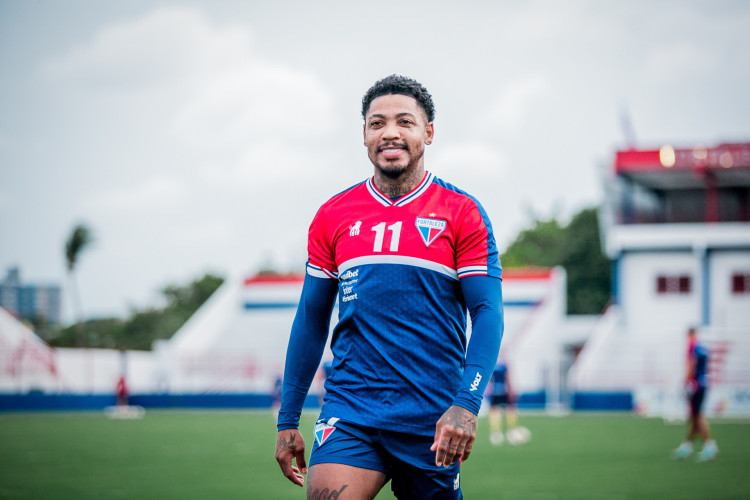 Atacante Marinho em treino do Fortaleza no Centro de Excelência Alcides Santos, no Pici