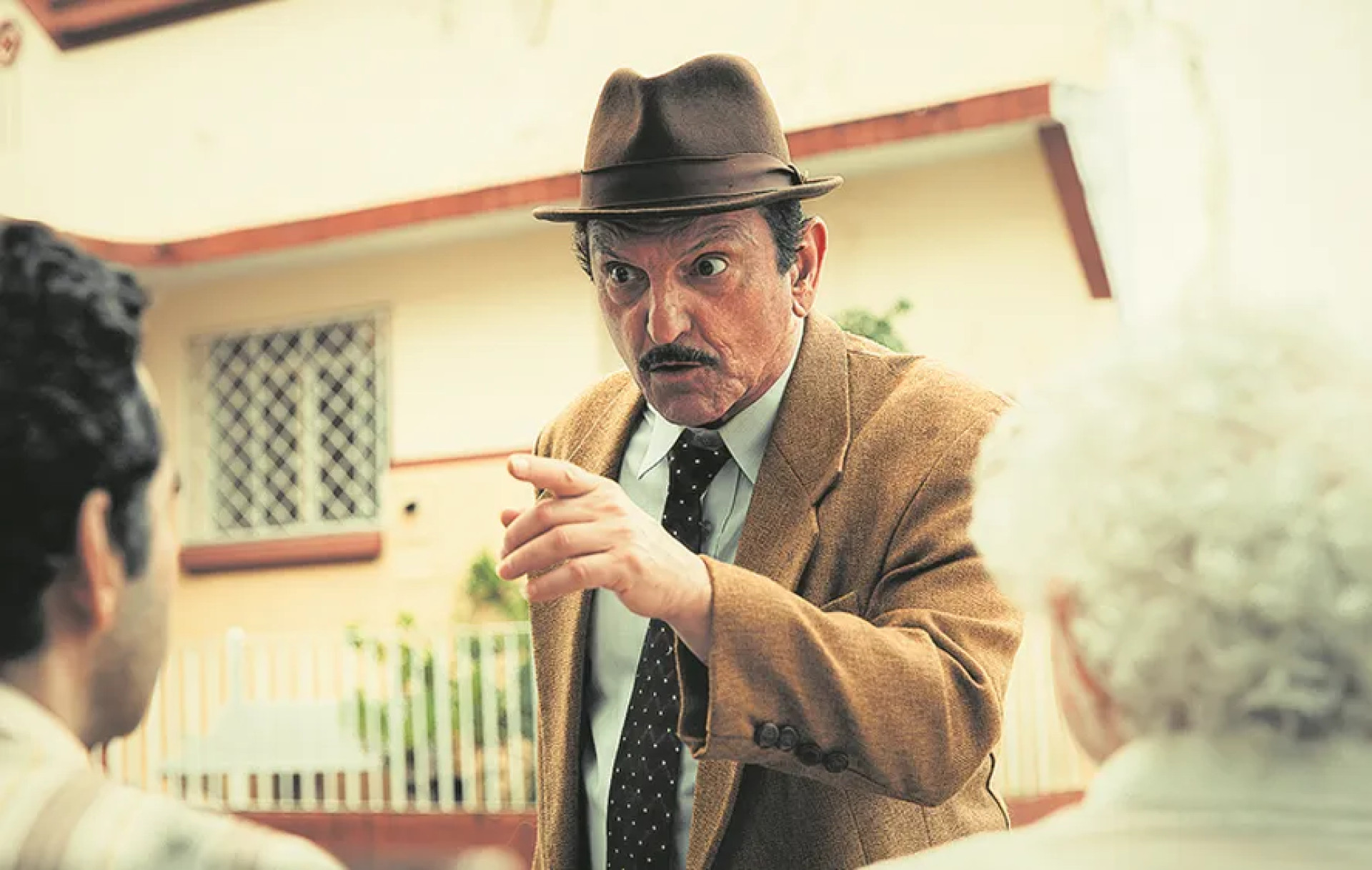 Paulo Miklos interpreta Adoniran Barbosa, renomado sambista paulista, em longa-metragem