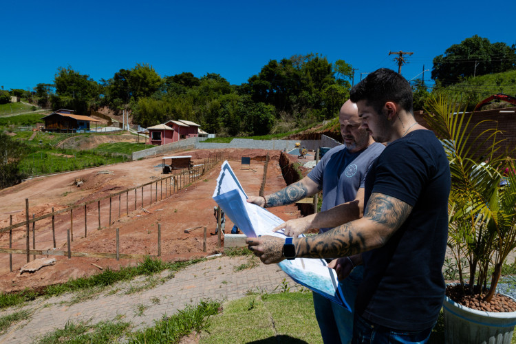 Em 2023, houve um crescimento de 40% em construções verdes residenciais no Brasil. 