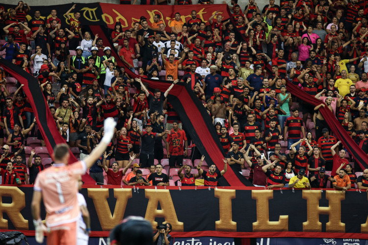 Torcida do Sport no jogo Sport x Fortaleza, na Arena de Pernambuco, pela Copa do Brasil 2024