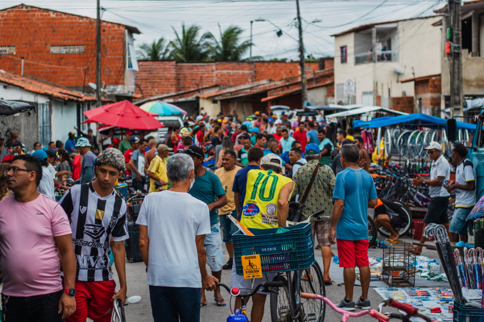 Feira da Parangaba talvez seja a maior feira da Capital (Foto: FERNANDA BARROS)