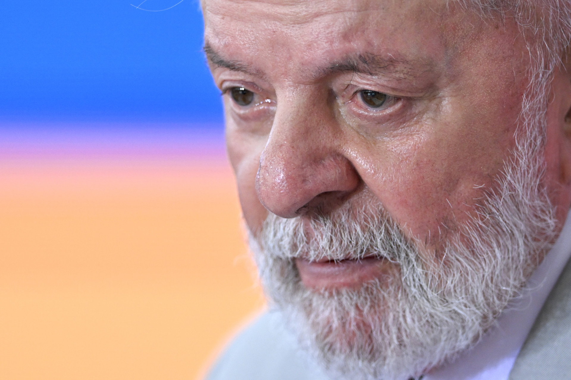 Presidente Lula assinou revogação parcial de MP antes de embarque para Guiana
 (Foto: EVARISTO SÁ/AFP)