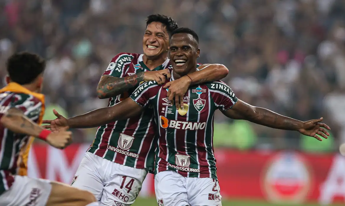 Fluminense conquista título da Recopa Sul-Americana sobre a LDU 