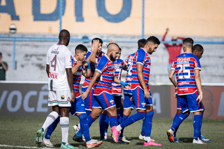 Zagueiro do Fortaleza, Kuscevic comemora gol marcado diante do Fluminense-PI, pela Copa do Brasil