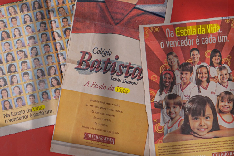 Anúncios antigos trazem o sentimento de nostalgia que uma escola tão tradicional desperta