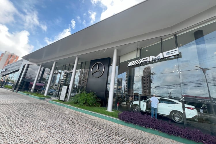 Newsedan Mercedes-Benz Fortaleza conquista a categoria ouro em vendas e pós-vendas no programa Star Class