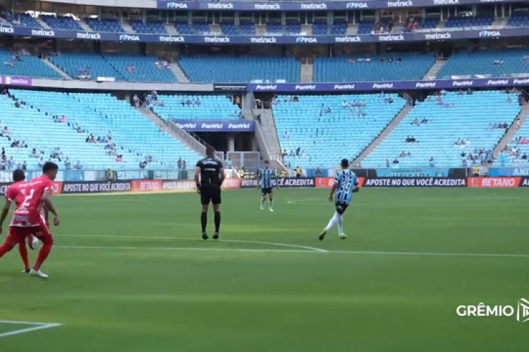 Grêmio goleia Guarany de Bagé na Arena; veja os gols