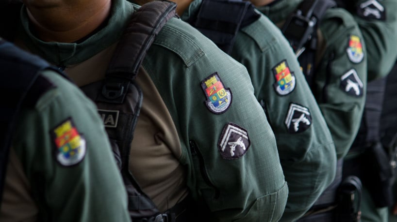 Imagem de apoio ilustrativo. Casal de PMs trocaram tiros após discussão no Eusébio 