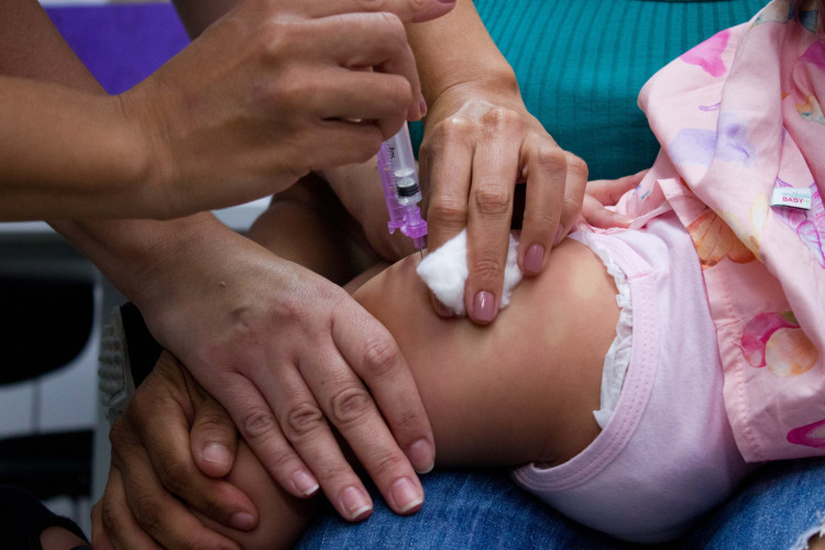 Vacinação contra poliomielite no Ceará tem melhora, mas não atinge meta em 2023