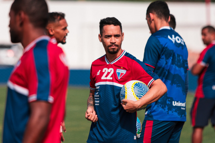 Atacante Yago Pikachu em treino do Fortaleza no Centro de Excelência Alcides Santos, no Pici