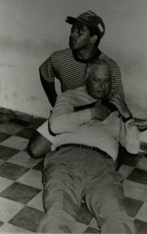  Dom Aloísio Lorscheider durante sequestro no IPPS, em 1994 (Foto: João Carlos Moura, em 15/3/1994)