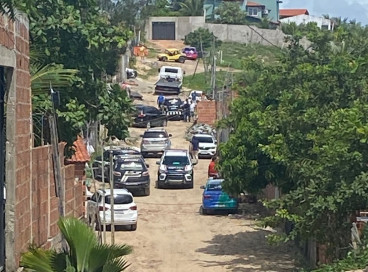 Rua no bairro Tabuba, em Caucaia, onde Ana Carine, de seis anos, foi encontrada morta 