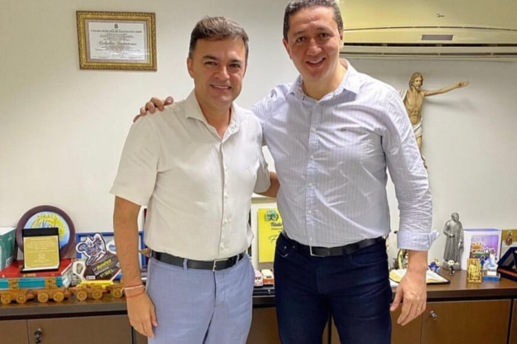  Fernando Santana (PT) e Glêdson Bezerra (Podemos) irão concorrer a prefeitura de Juazeiro do Norte.